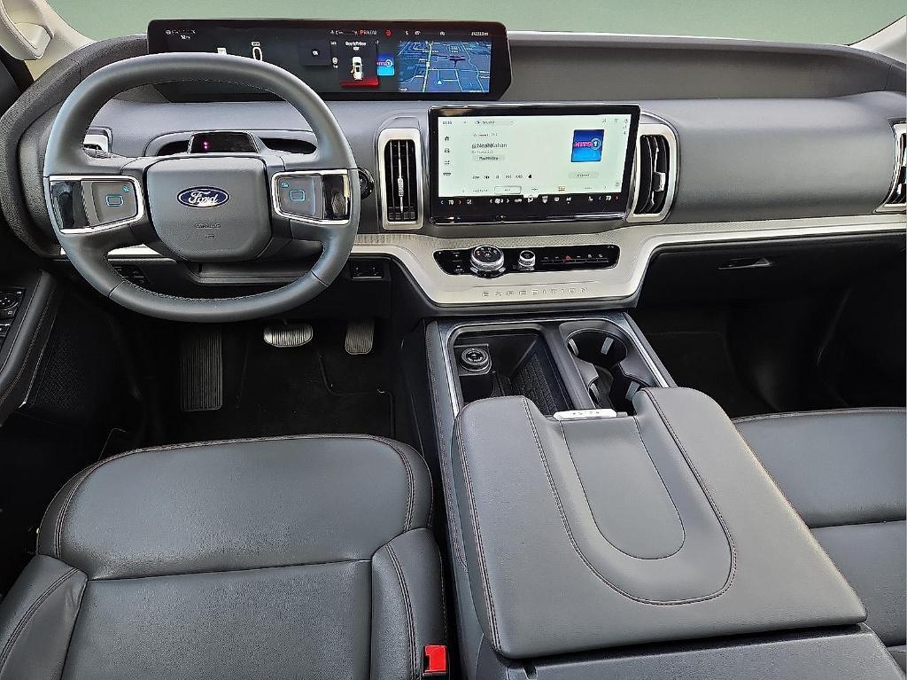 used 2025 Ford Expedition car, priced at $60,419