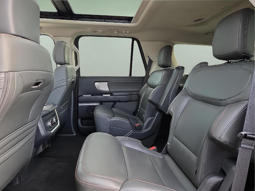 used 2025 Ford Expedition car, priced at $60,419