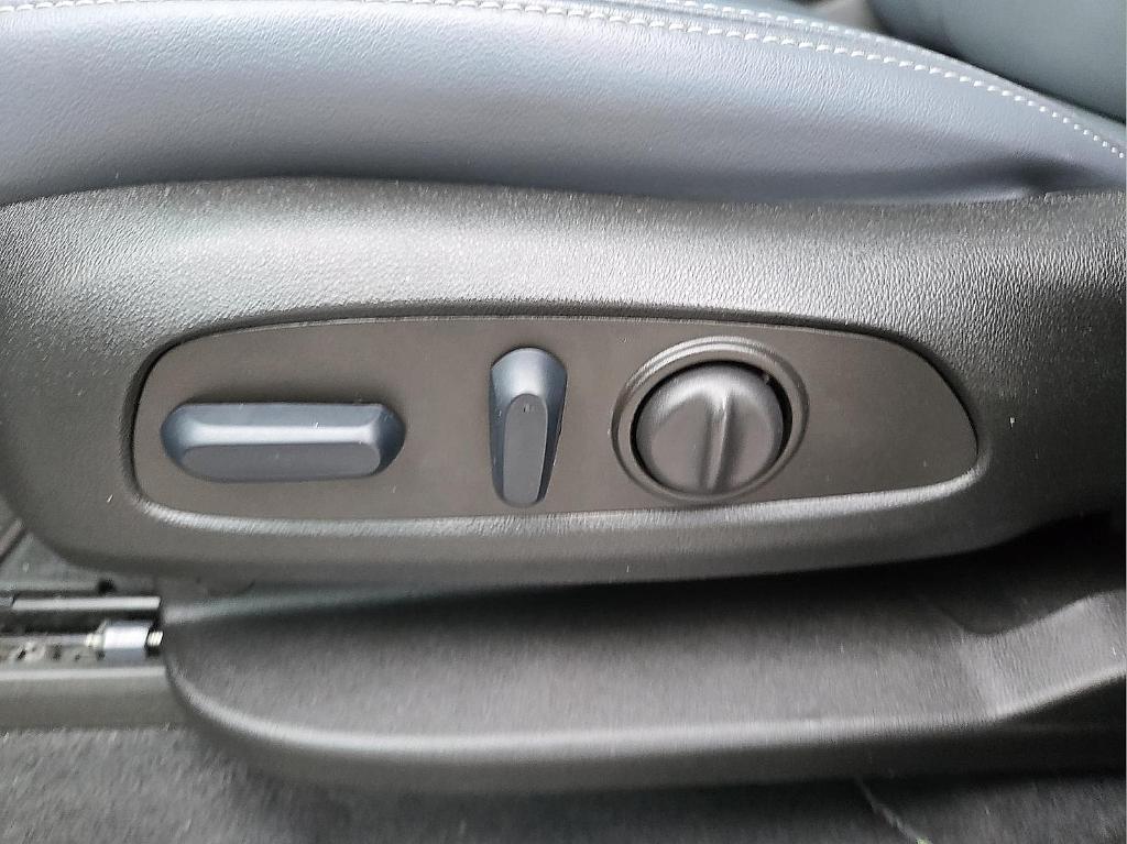 used 2024 Buick Enclave car, priced at $32,251