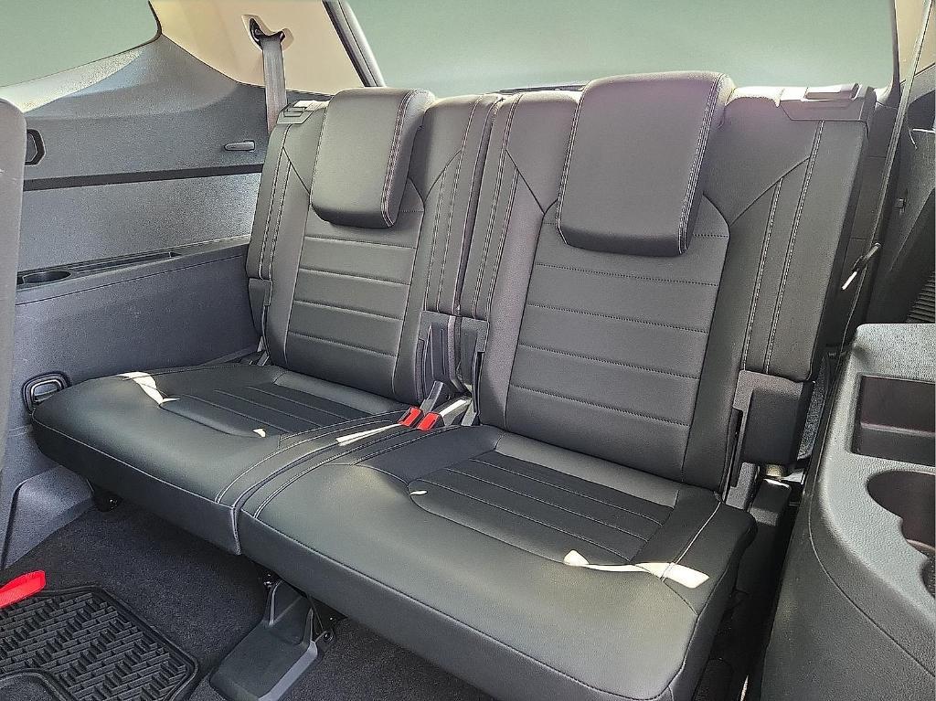 used 2024 Volkswagen Atlas car, priced at $33,707