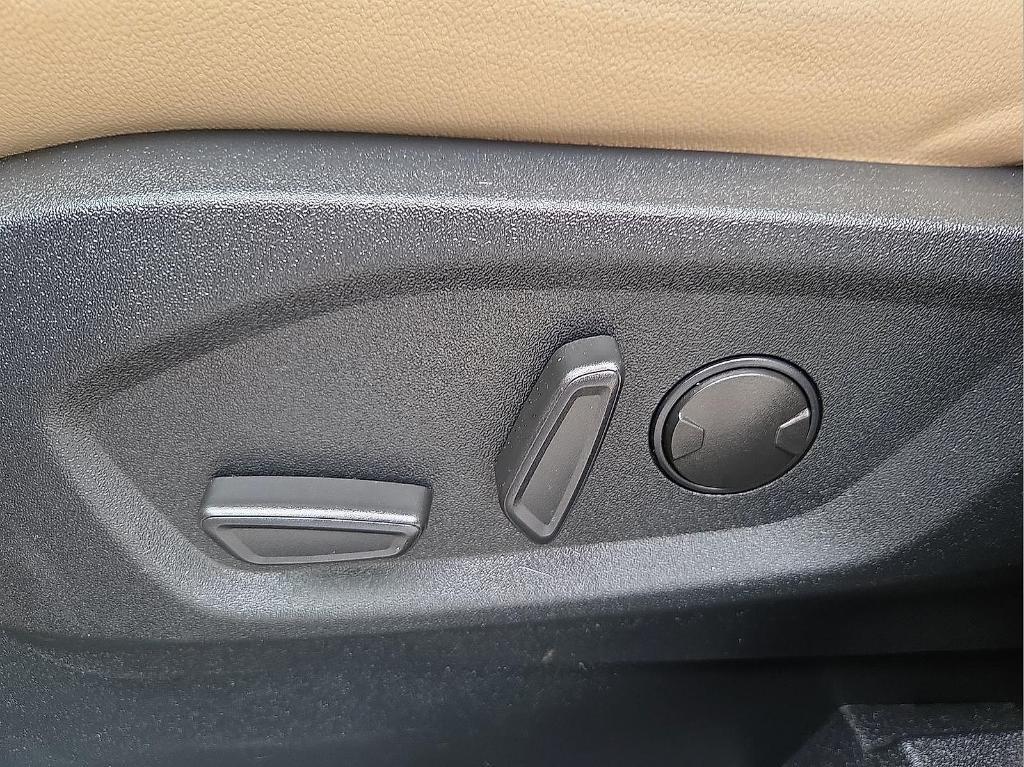 used 2022 Ford Edge car, priced at $23,497