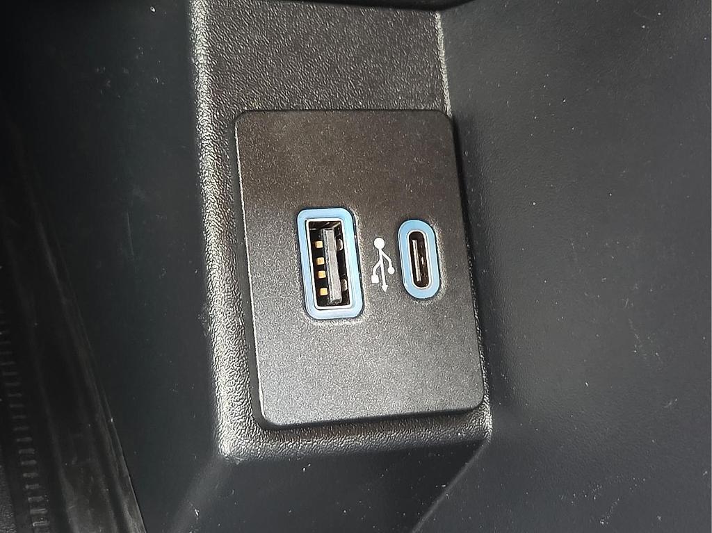 used 2022 Ford Edge car, priced at $23,497