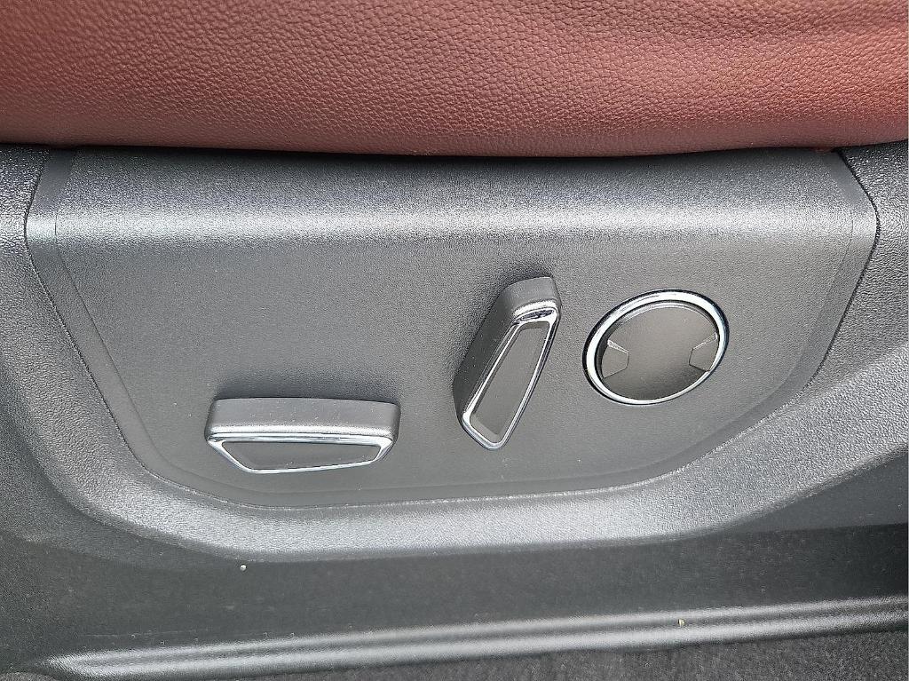 used 2024 Ford Expedition Max car, priced at $43,495