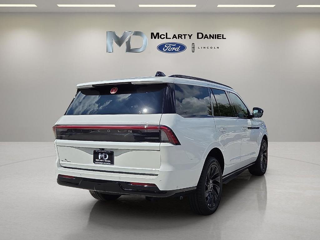new 2025 Lincoln Navigator car, priced at $91,875