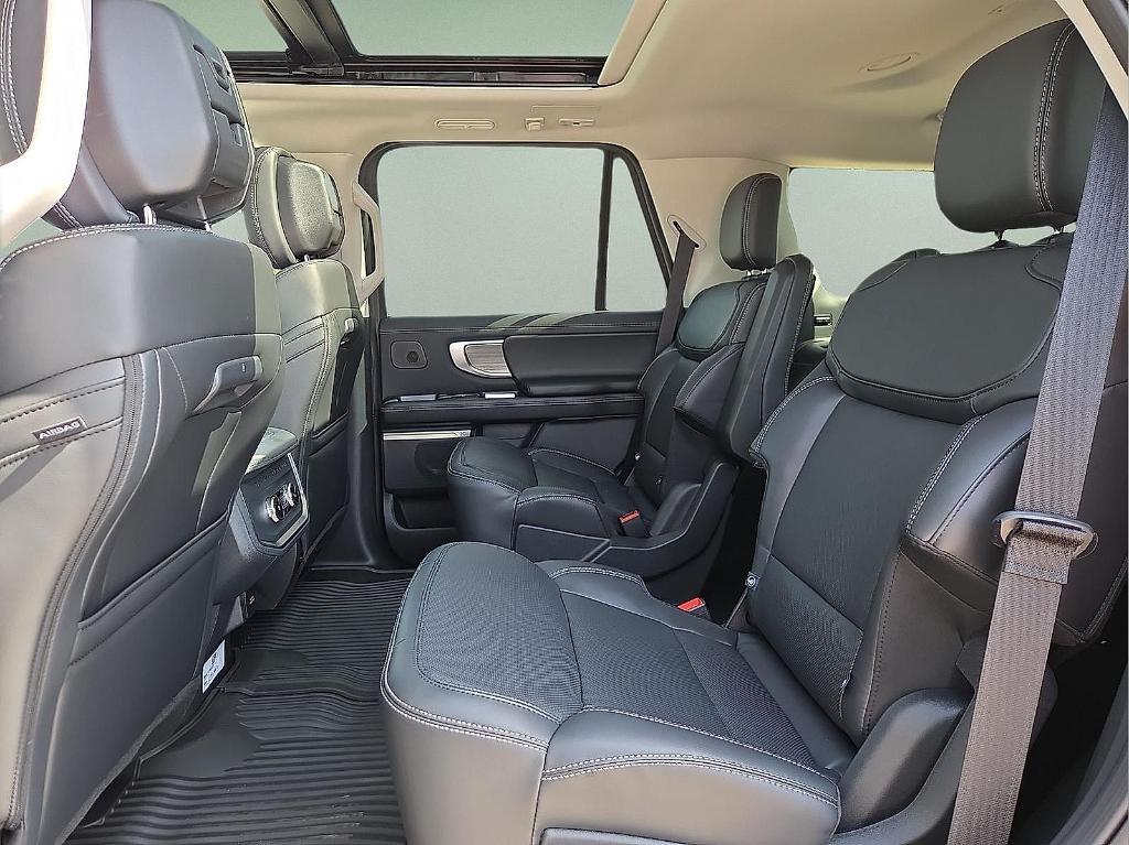 new 2027 Ford Expedition car, priced at $75,573