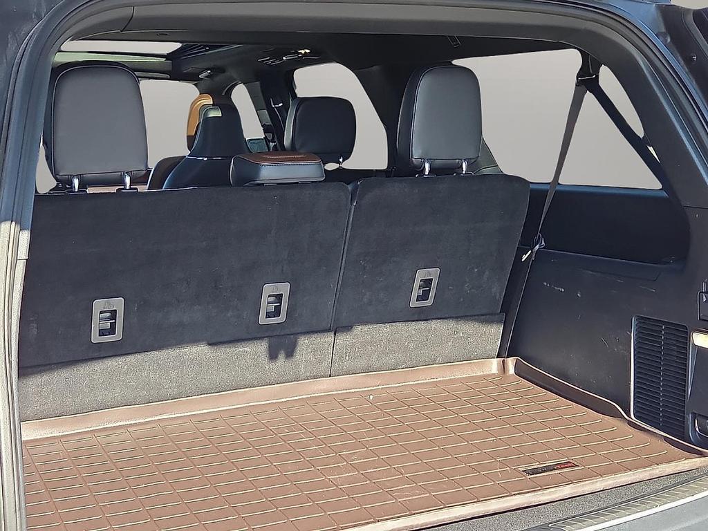 used 2024 Lincoln Navigator L car, priced at $71,767