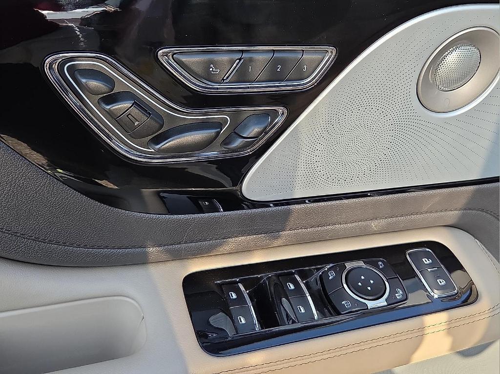 used 2023 Lincoln Aviator car, priced at $43,271