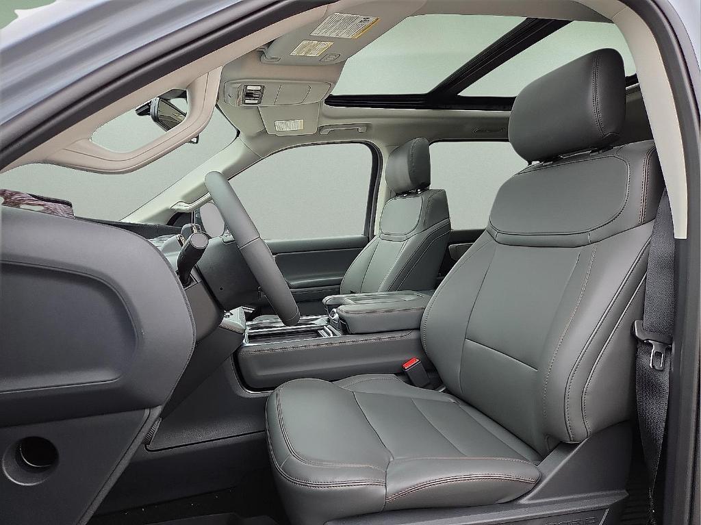 new 2025 Ford Expedition car, priced at $69,988