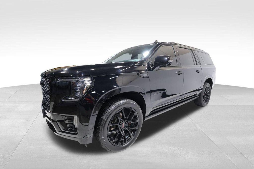 used 2023 GMC Yukon XL car, priced at $60,264