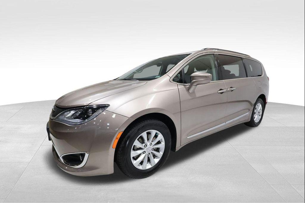 used 2017 Chrysler Pacifica car, priced at $12,994