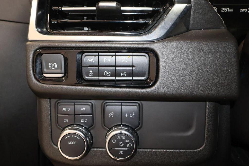 used 2025 GMC Yukon car, priced at $69,672