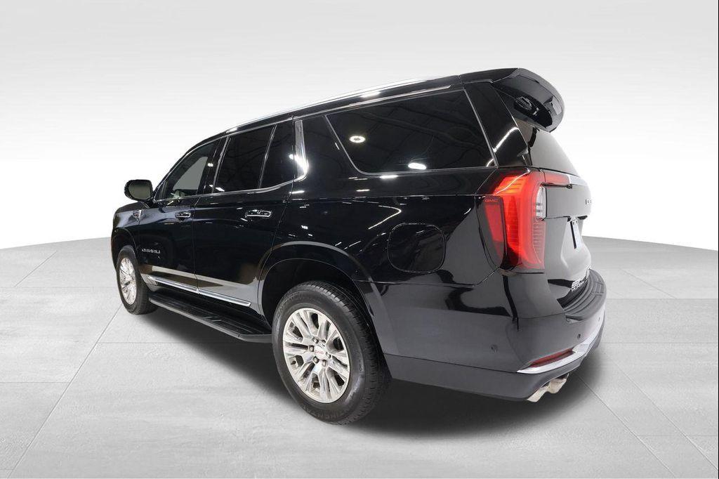 used 2025 GMC Yukon car, priced at $69,672