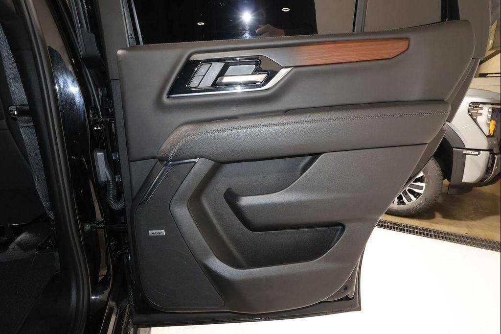 used 2025 GMC Yukon car, priced at $69,672