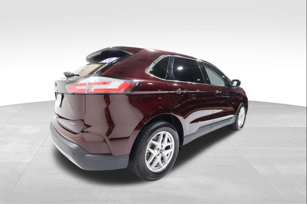 2024 Burgundy Velvet Metallic Tinted Clearcoat Ford Edge