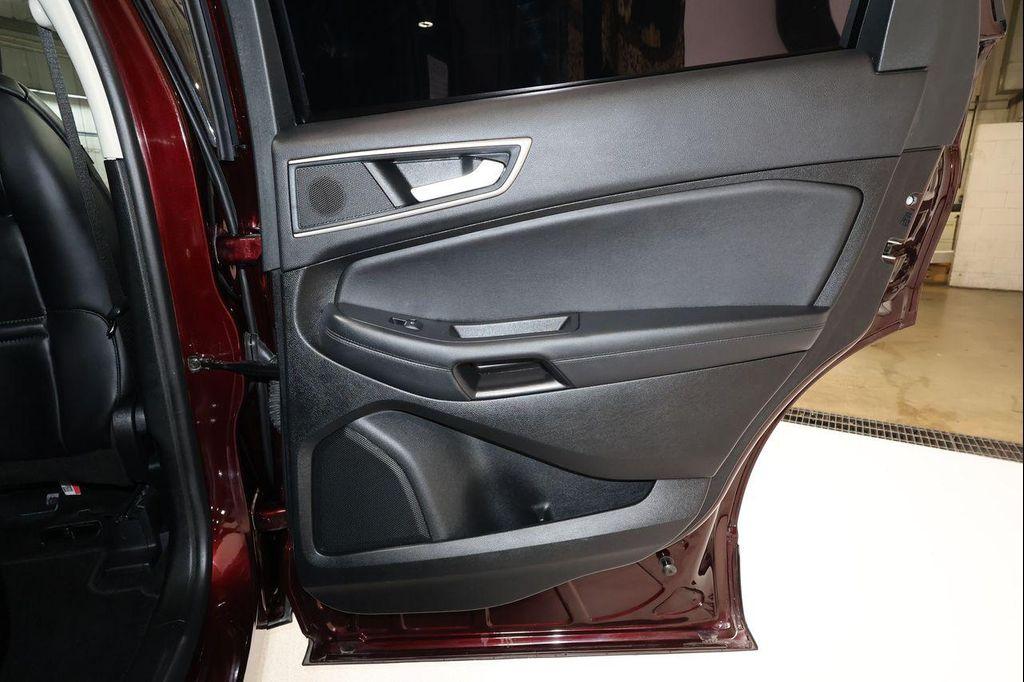 2024 Burgundy Velvet Metallic Tinted Clearcoat Ford Edge