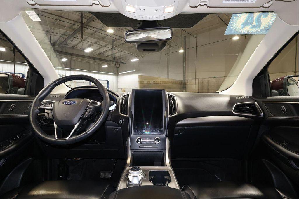 2024 Burgundy Velvet Metallic Tinted Clearcoat Ford Edge