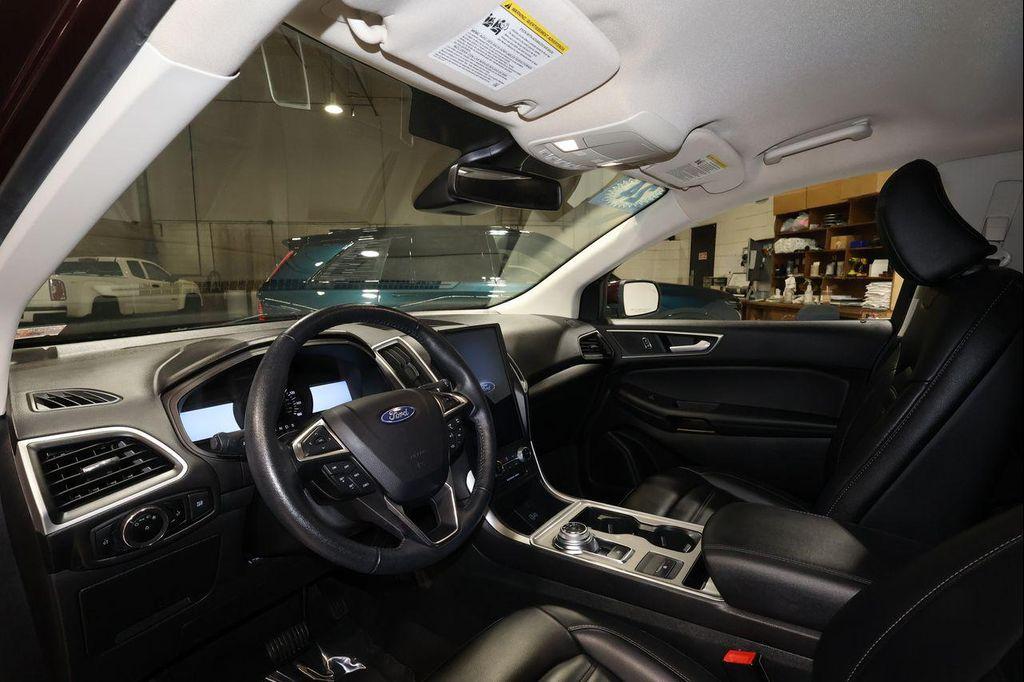 2024 Burgundy Velvet Metallic Tinted Clearcoat Ford Edge