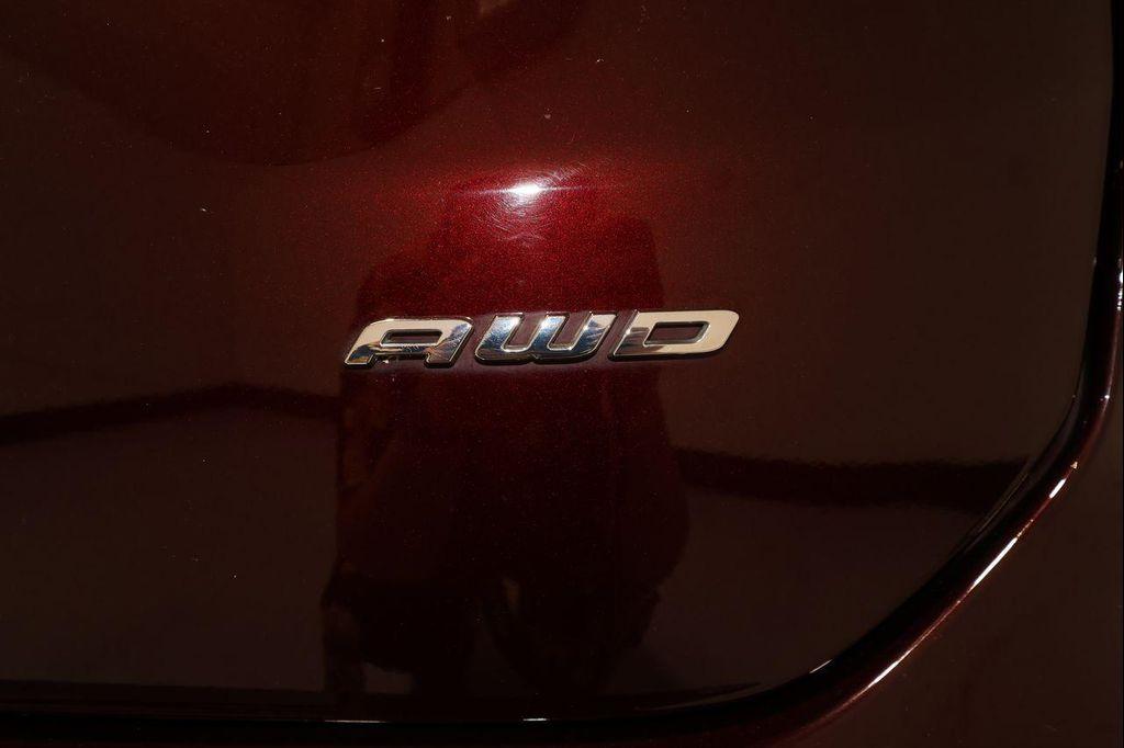 2024 Burgundy Velvet Metallic Tinted Clearcoat Ford Edge