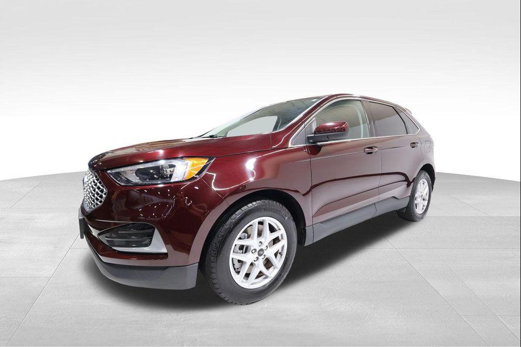 2024 Burgundy Velvet Metallic Tinted Clearcoat Ford Edge