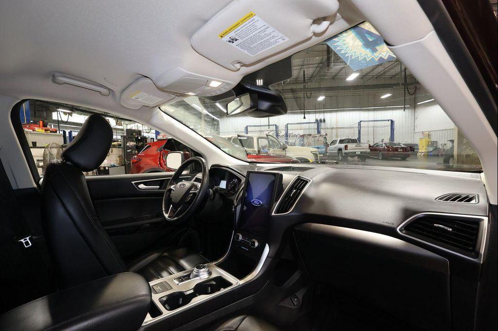 2024 Burgundy Velvet Metallic Tinted Clearcoat Ford Edge