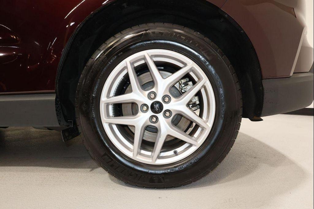 2024 Burgundy Velvet Metallic Tinted Clearcoat Ford Edge