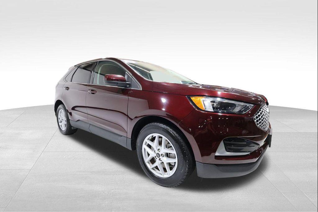 2024 Burgundy Velvet Metallic Tinted Clearcoat Ford Edge