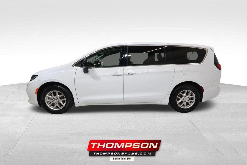 used 2024 Chrysler Pacifica car, priced at $27,773