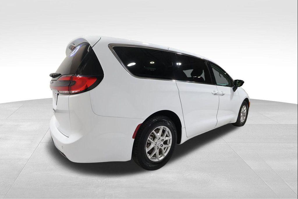 used 2024 Chrysler Pacifica car, priced at $27,773