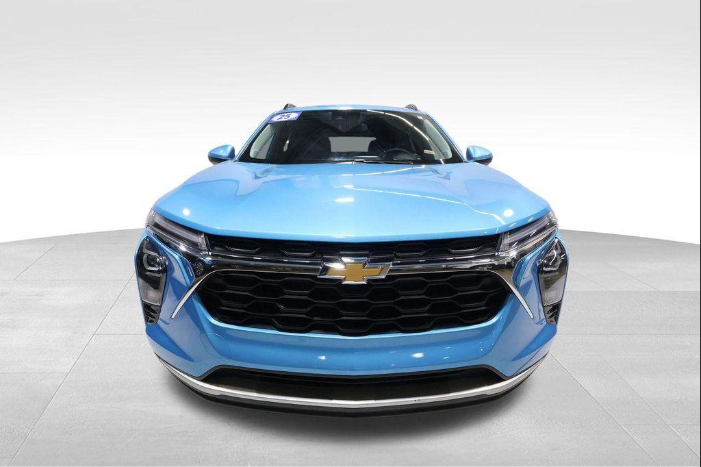 used 2025 Chevrolet Trax car, priced at $20,608
