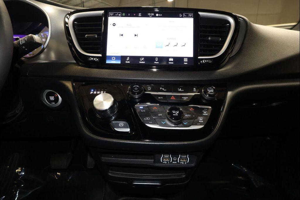 used 2025 Chrysler Pacifica car, priced at $26,899