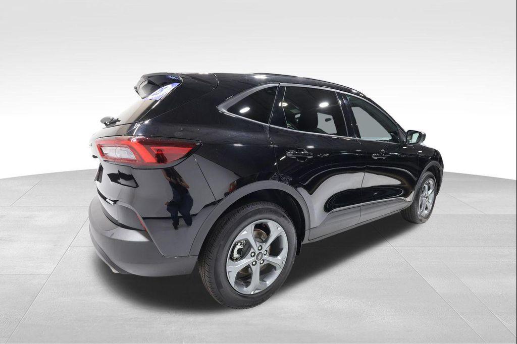 used 2025 Ford Escape car, priced at $25,397