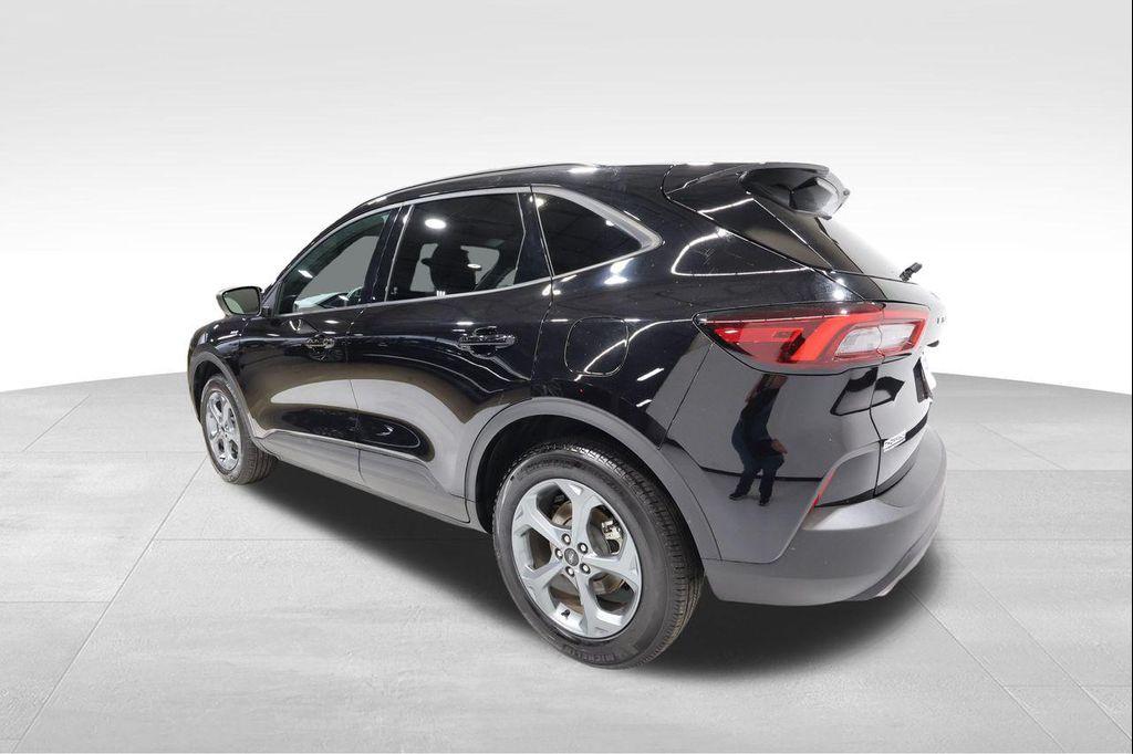 used 2025 Ford Escape car, priced at $25,397