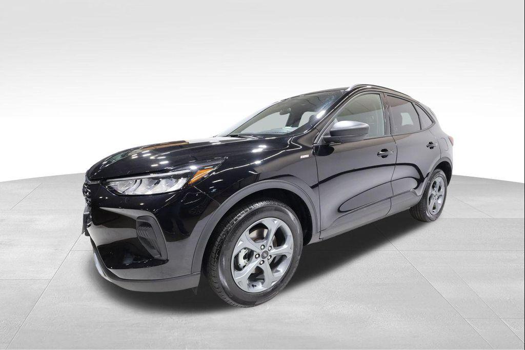 used 2025 Ford Escape car, priced at $25,397