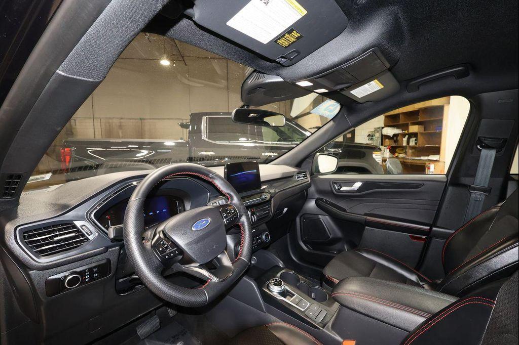 used 2025 Ford Escape car, priced at $25,397