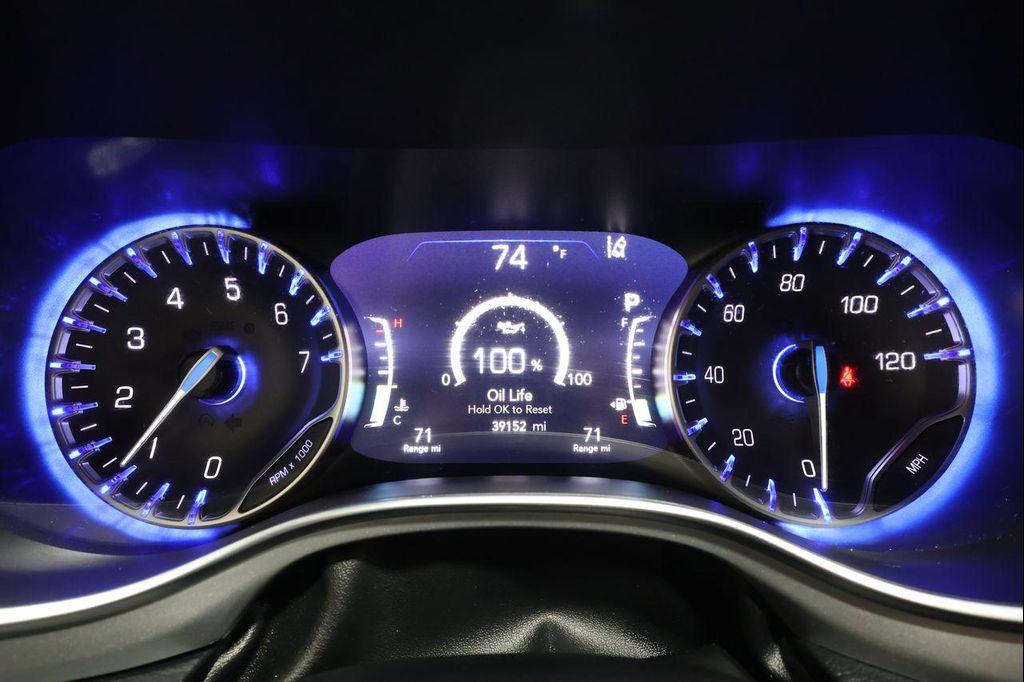 used 2025 Chrysler Pacifica car, priced at $33,595