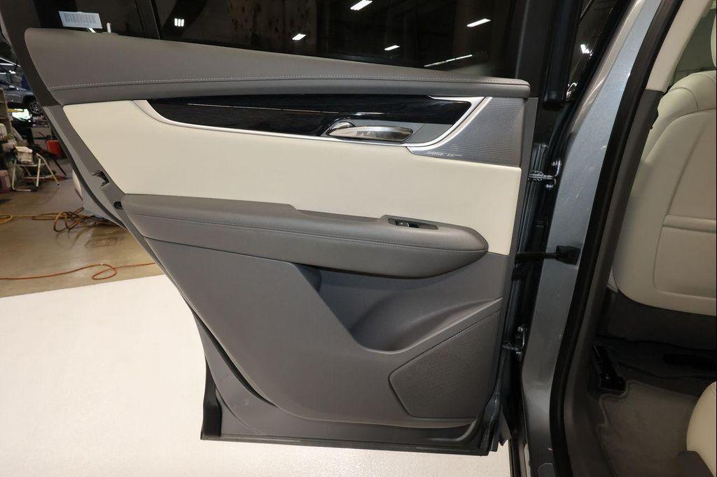 used 2024 Cadillac XT6 car, priced at $39,075