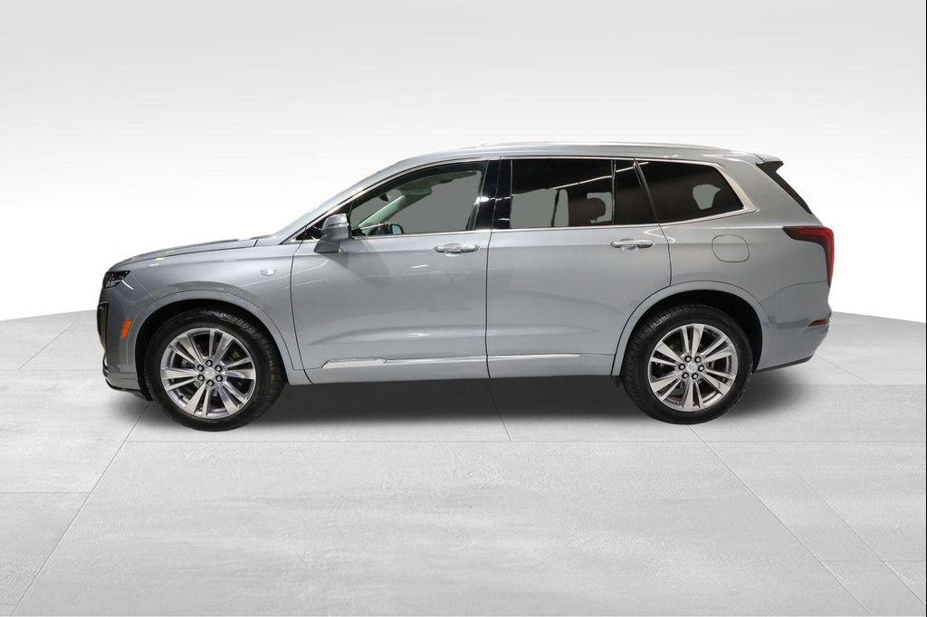 used 2024 Cadillac XT6 car, priced at $39,075