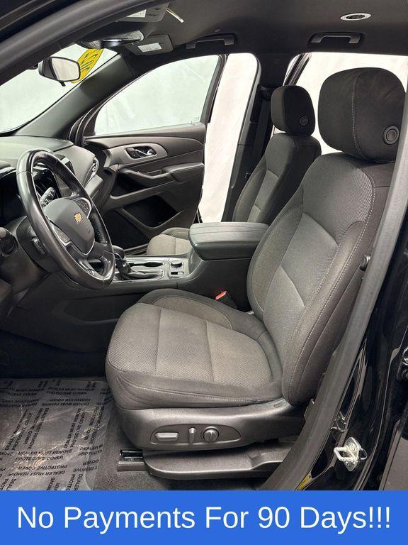 used 2022 Chevrolet Traverse car, priced at $21,998