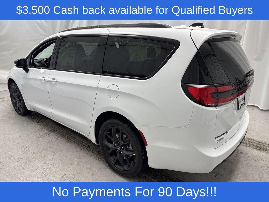 new 2026 Chrysler Pacifica car, priced at $44,685