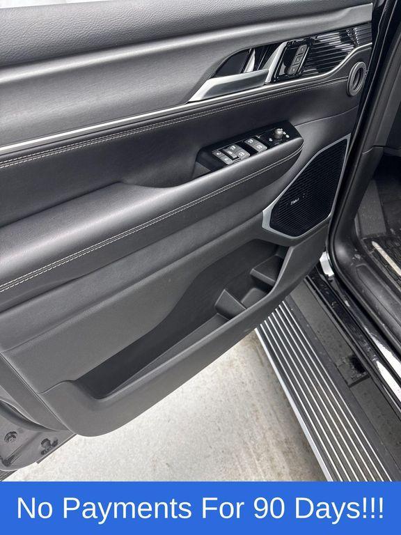 new 2025 Jeep Wagoneer L car, priced at $77,843