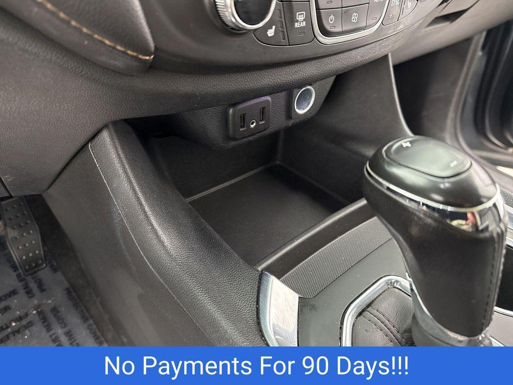 used 2020 Chevrolet Traverse car, priced at $21,998