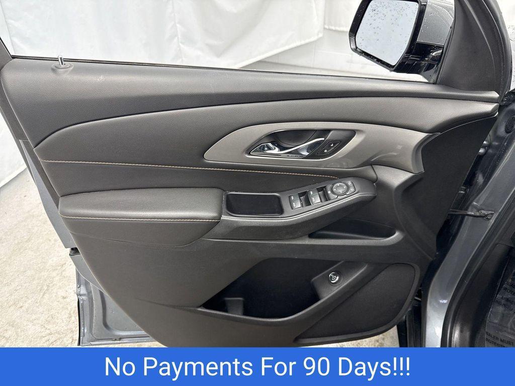 used 2020 Chevrolet Traverse car, priced at $21,998