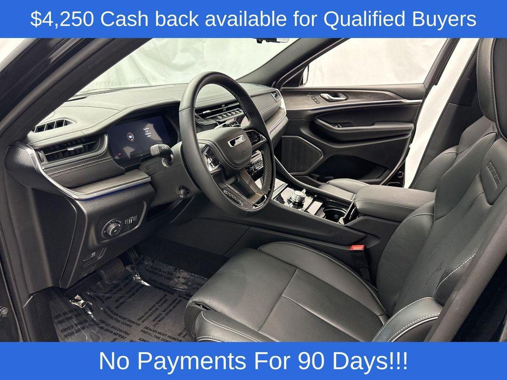 new 2025 Jeep Grand Cherokee car, priced at $56,502