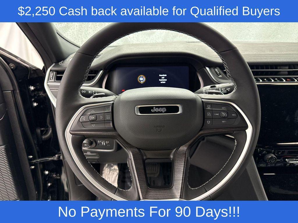 new 2025 Jeep Grand Cherokee car, priced at $41,616