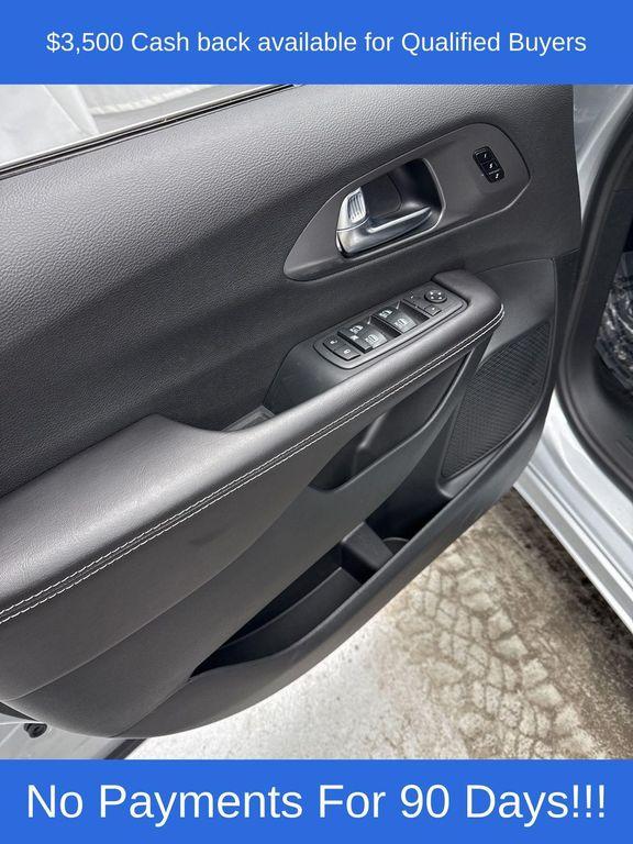 new 2026 Chrysler Pacifica car, priced at $42,229