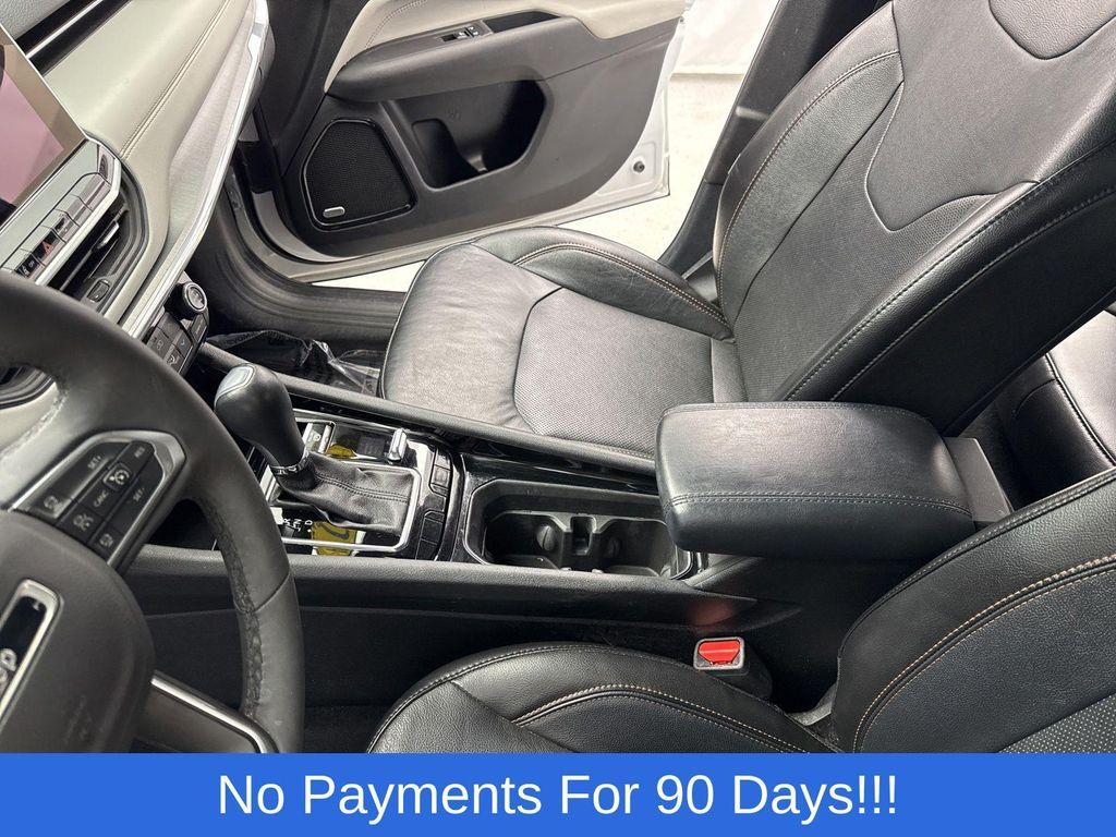 used 2023 Jeep Compass car, priced at $23,998