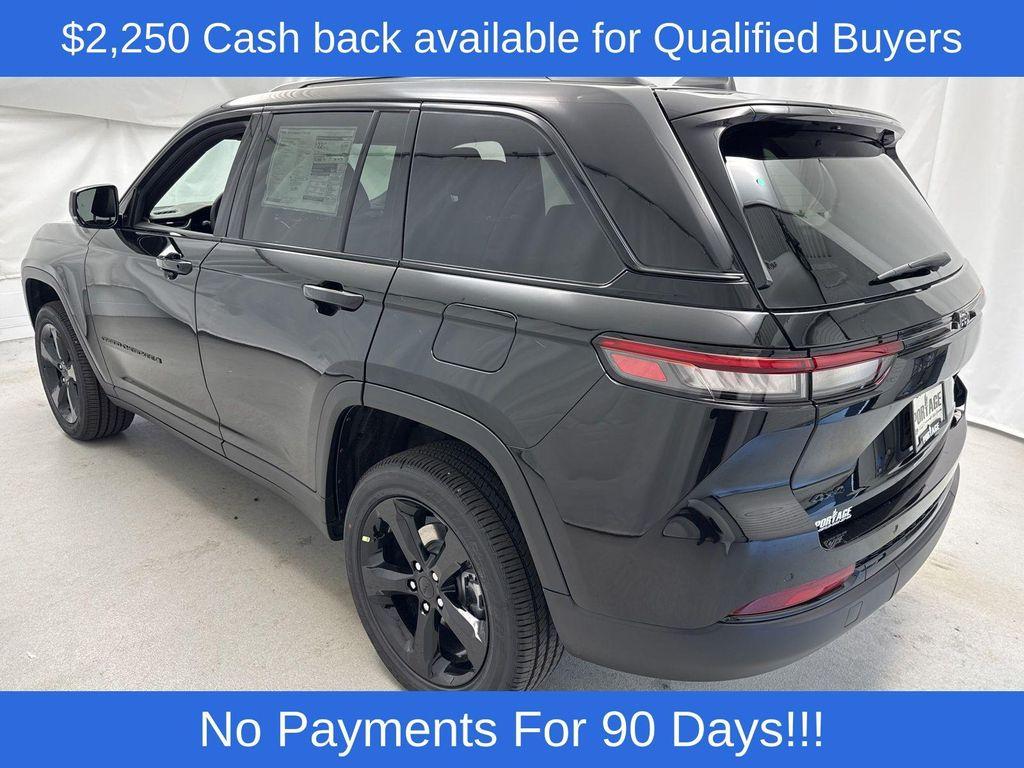 new 2025 Jeep Grand Cherokee car, priced at $42,833