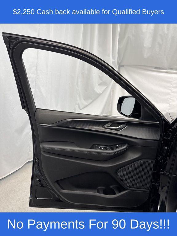 new 2025 Jeep Grand Cherokee car, priced at $42,833