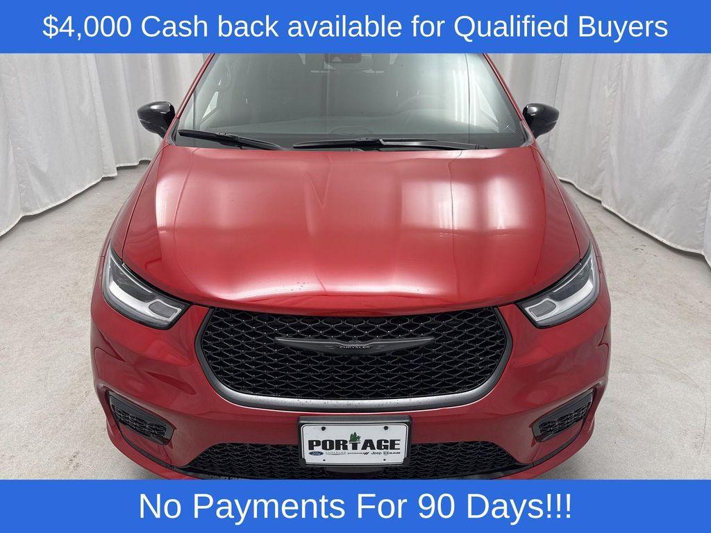 new 2026 Chrysler Pacifica car, priced at $41,621