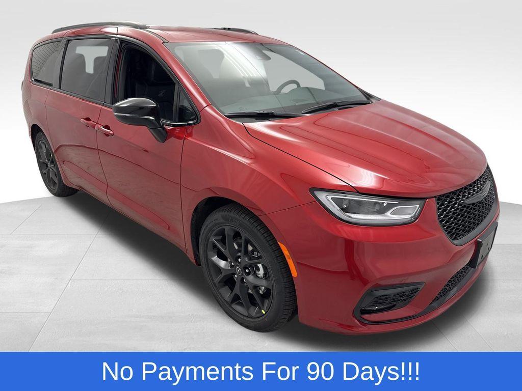 new 2026 Chrysler Pacifica car, priced at $42,121